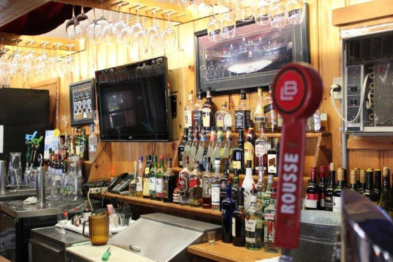 Red Umbrella Inn Minden Hills Bagian luar foto